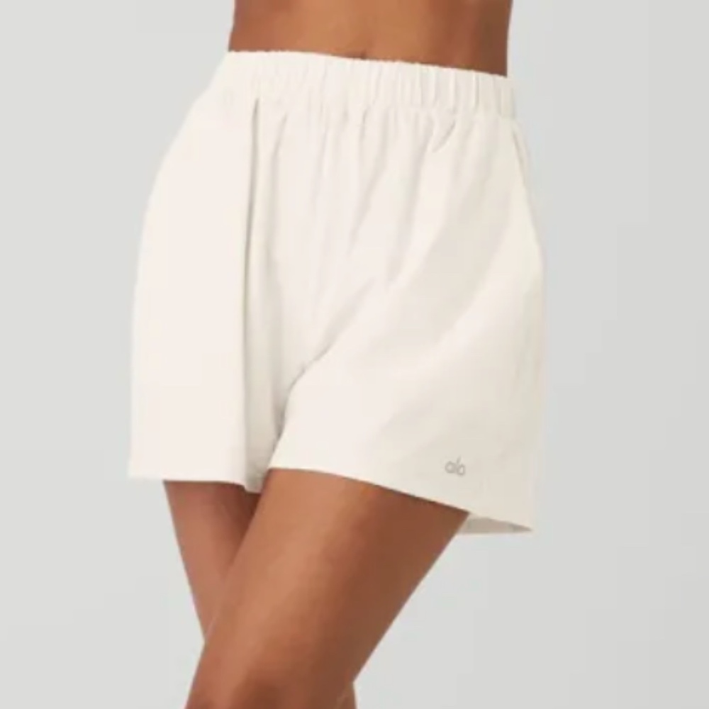 Alo Yoga Ready Set Short - XS